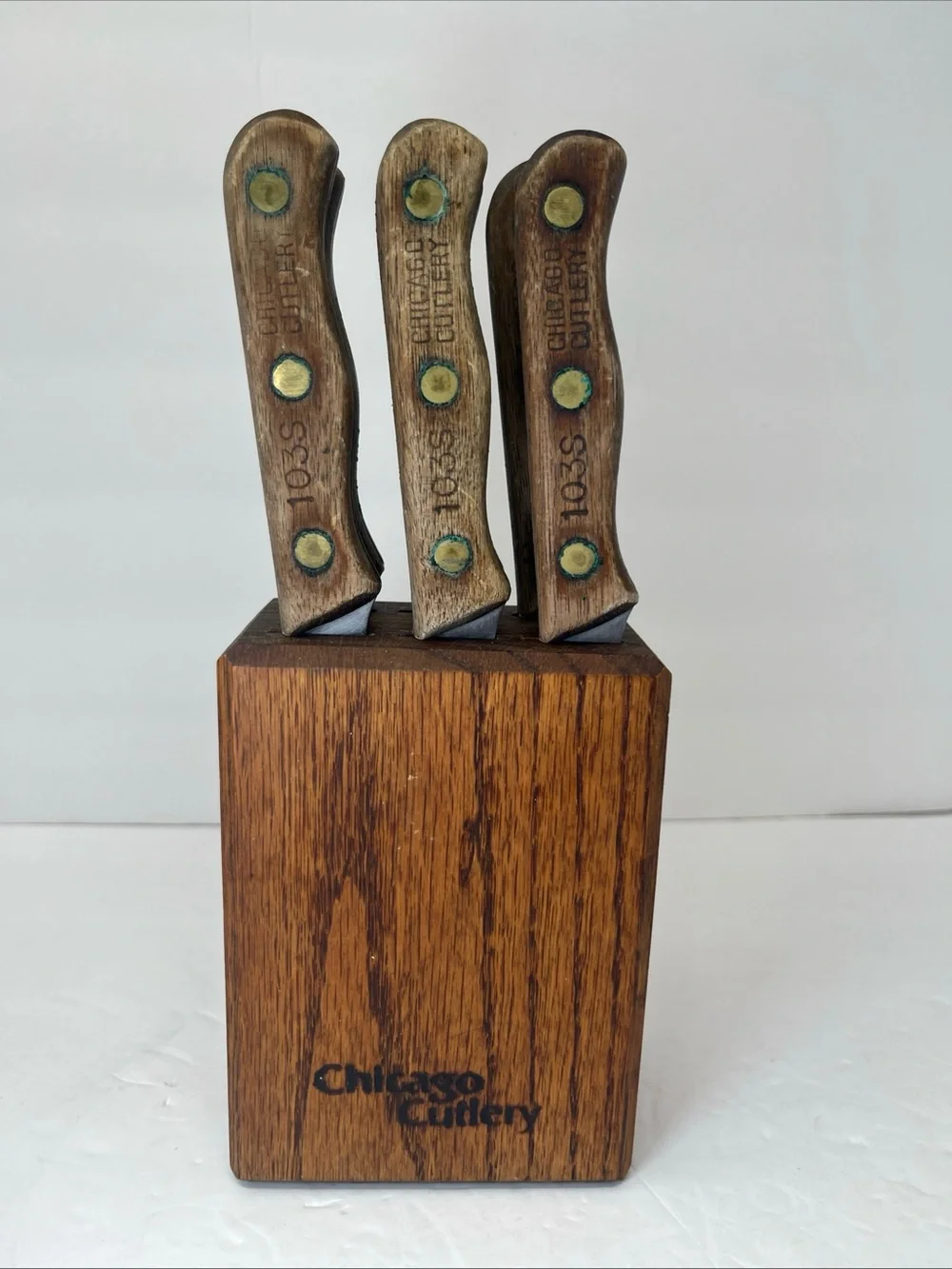 Set of 6 Vintage Chicago Cutlery USA Walnut Handle Steak Knives with Block.